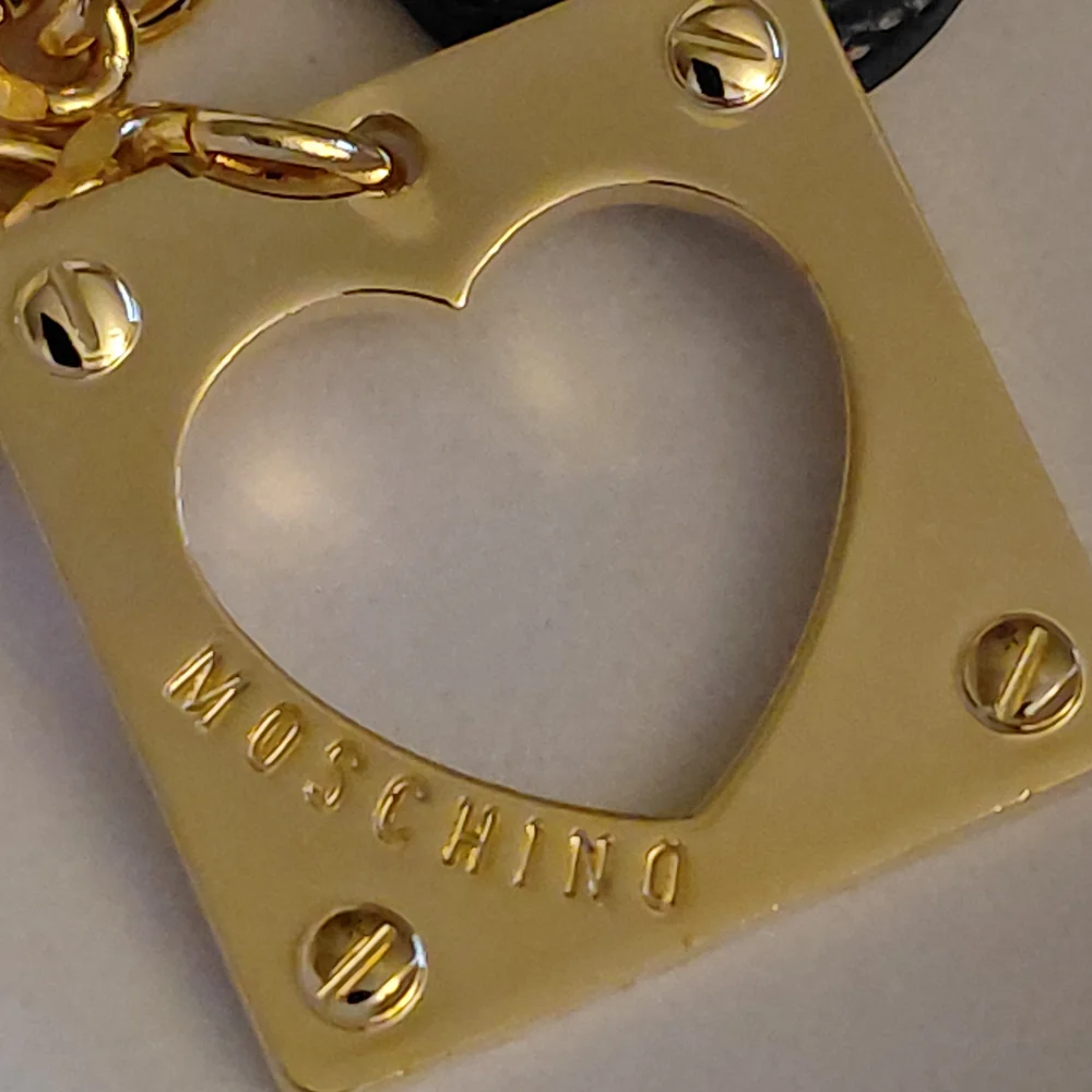 Moschino Black & Gold Heart Charm Keyring / Purse Charm - Picture 4 of 7